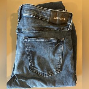 Men’s Express Jeans 34x32 Medium/Dark Wash